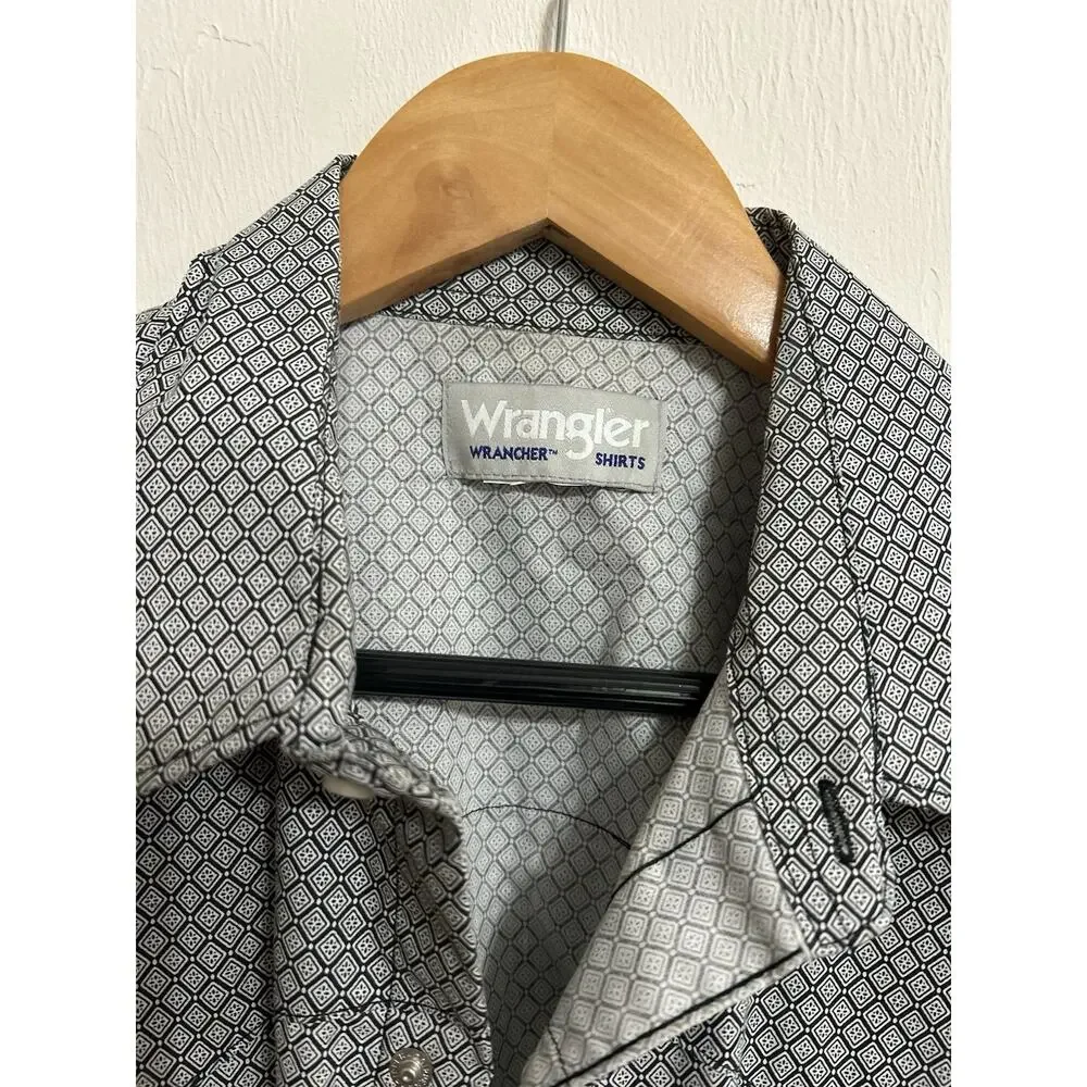 Wrangler Shirt Short Sleeve Large Pearl Snaps - Picture 2 of 4